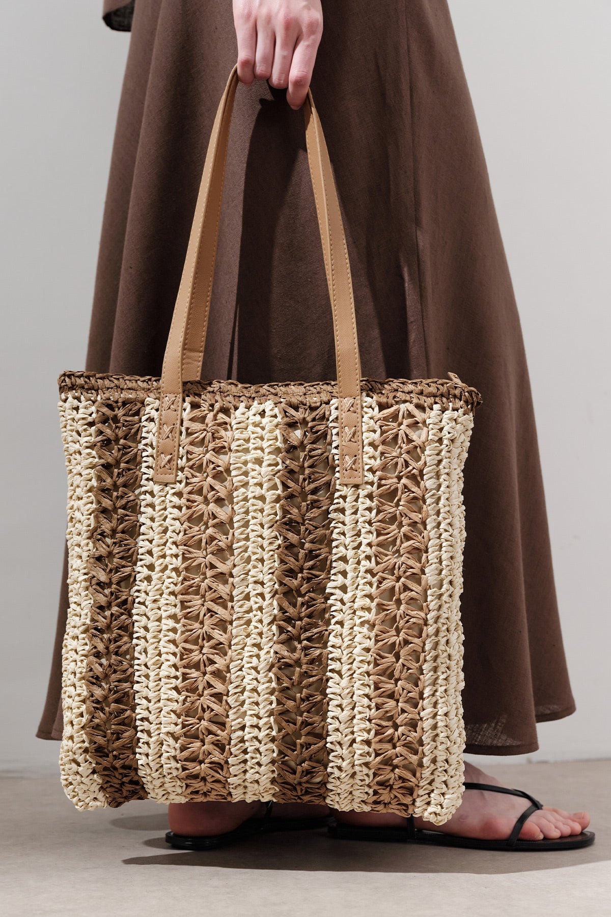 Beige striped straw shoulder bag with faux leather strap, view 4