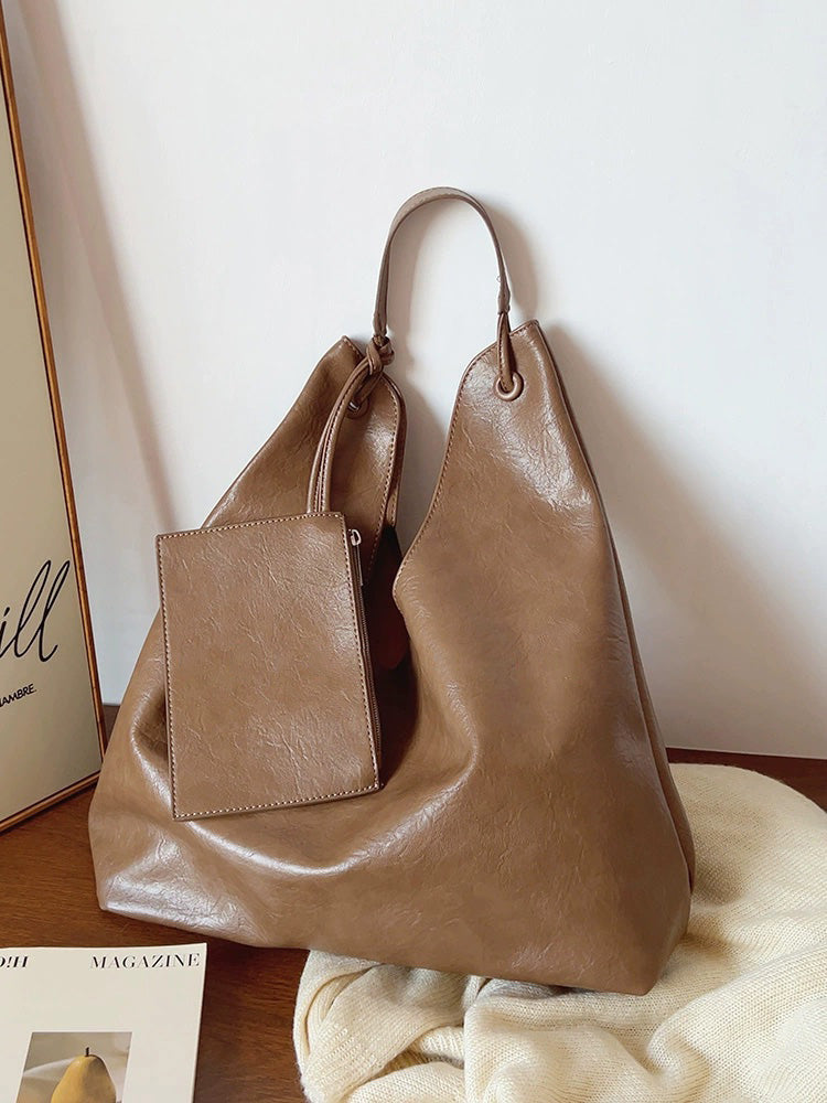 Women’s Simple Leather Tote Bag for Everyday City Outfits