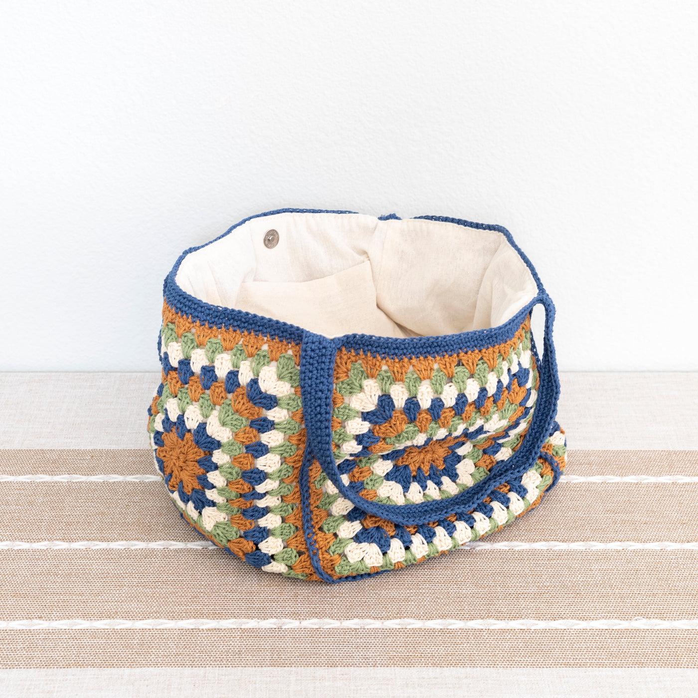 Women’s Crochet Granny Square Shoulder Bag for Boho Everyday Style & Gifts