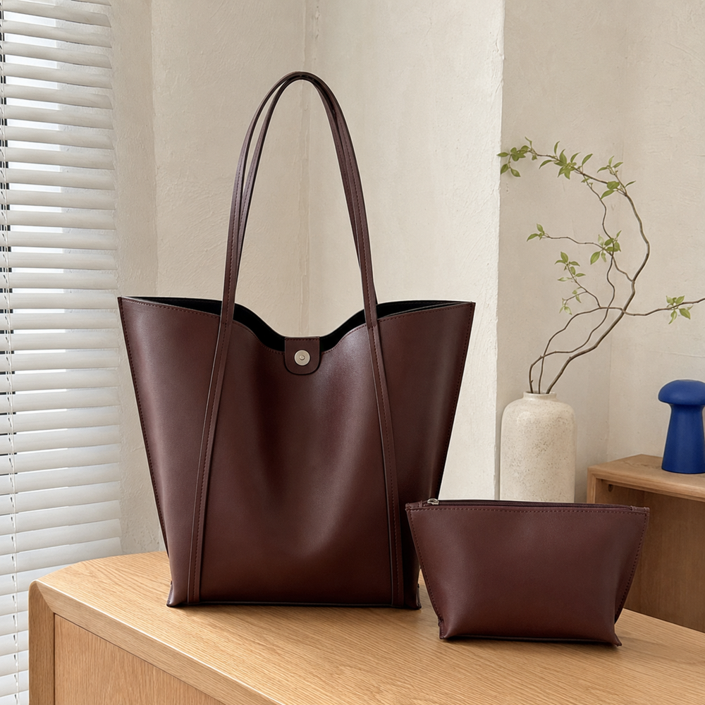 Große Tote aus veganem Leder mit passender Pouch für Arbeit und Reisen