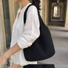 Große Stroh-Hobo-Tasche, weicher gewebter Schulter-Shopper für den Sommer