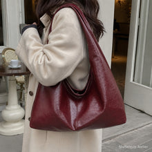 Große Slouchy Hobo-Tasche aus veganem Leder für den Alltag