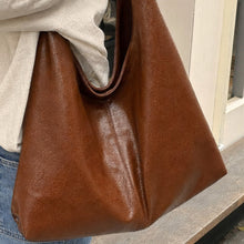 Slouchy Hobo-Tasche aus veganem Leder – große Alltagsschultertasche für Damen