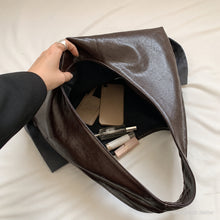 Große Slouchy Hobo-Tasche aus veganem Leder für den Alltag