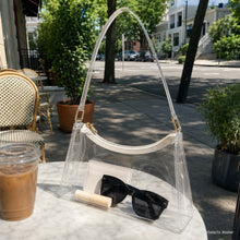 Transparente PVC-Schultertasche mit Leder- oder goldfarbenem Kettenriemen