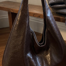 Slouchy Hobo-Tasche aus veganem Leder – große Alltagsschultertasche für Damen