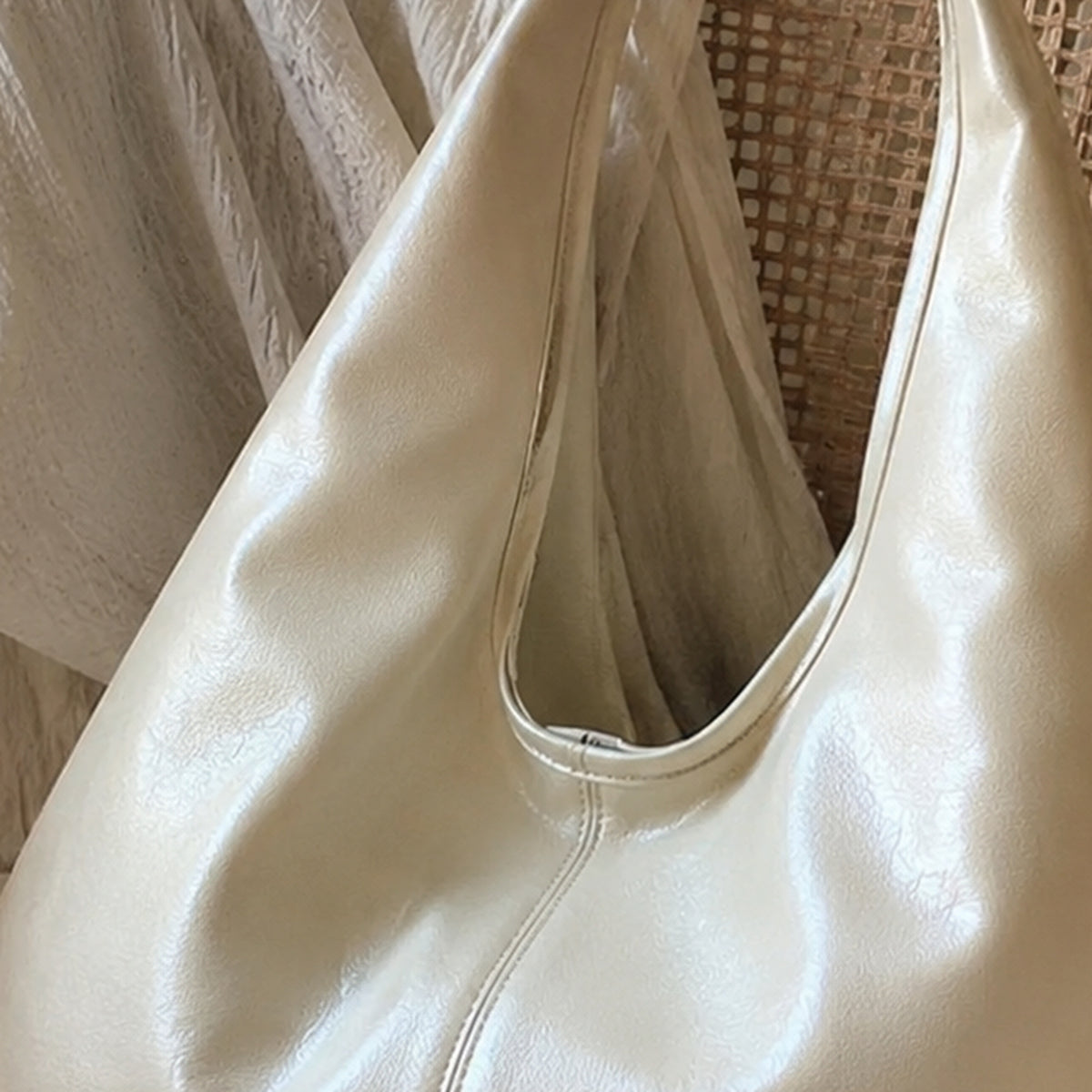 10 beige handle seam closeup