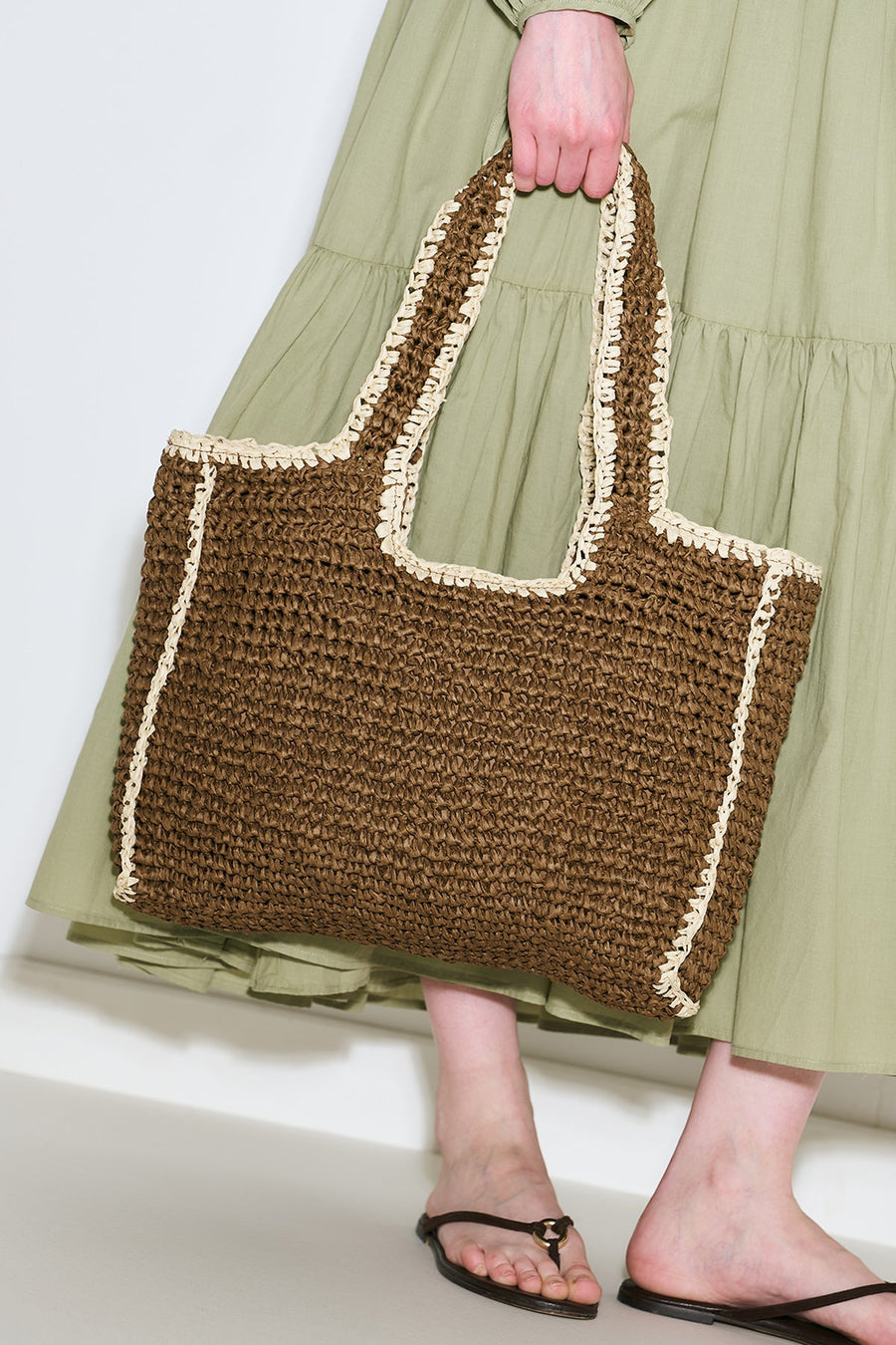 Large brown contrast straw shoulder bag with zip closure, view 2