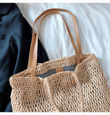 Women’s Minimalistic Straw Woven Tote Bag for Beach, Vacation & Summer Outfits