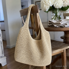 Große Stroh-Hobo-Tasche, weicher gewebter Schulter-Shopper für den Sommer