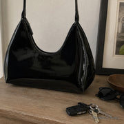 12 closeup black handle
