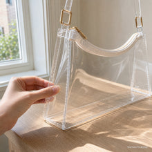 Transparente PVC-Schultertasche mit Leder- oder goldfarbenem Kettenriemen
