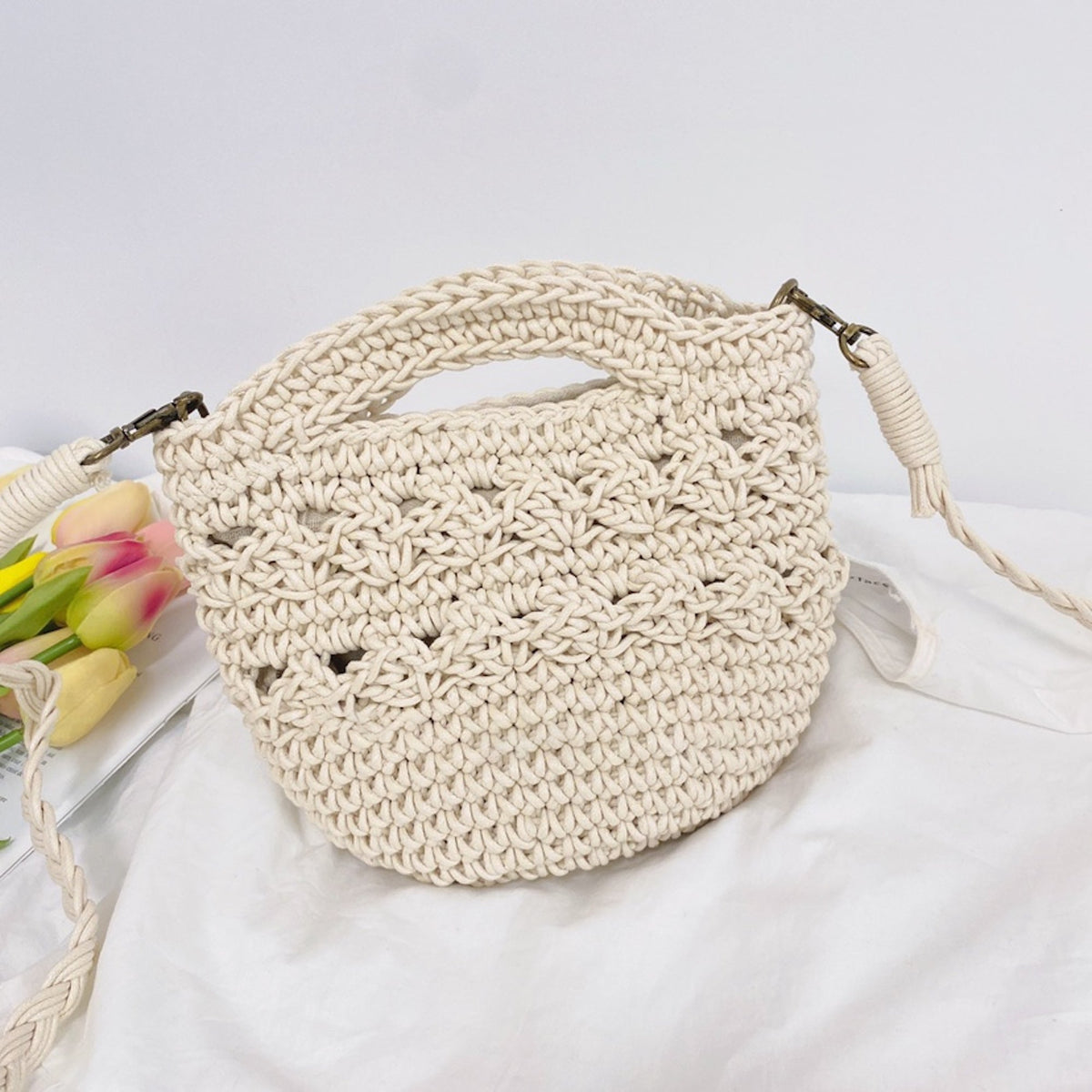 Women’s Retro Crochet Crossbody Bucket Bag for Boho Everyday Style & Gifts