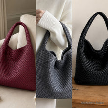 Großer geflochtener Shopper aus veganem Leder – slouchy Schultertasche für Damen