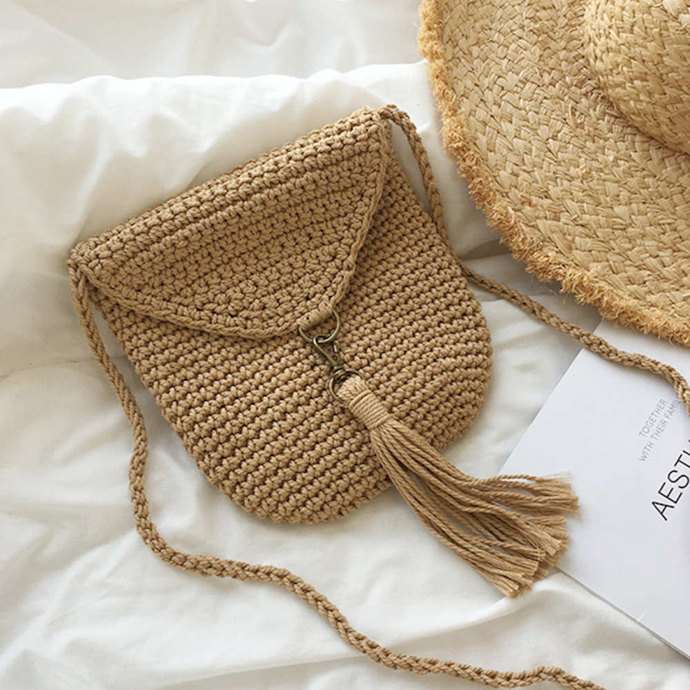 Handgemachte Mini-Häkeltasche für Damen mit Quaste, Umhängetasche im Boho-Stil für Alltag & Geschenke