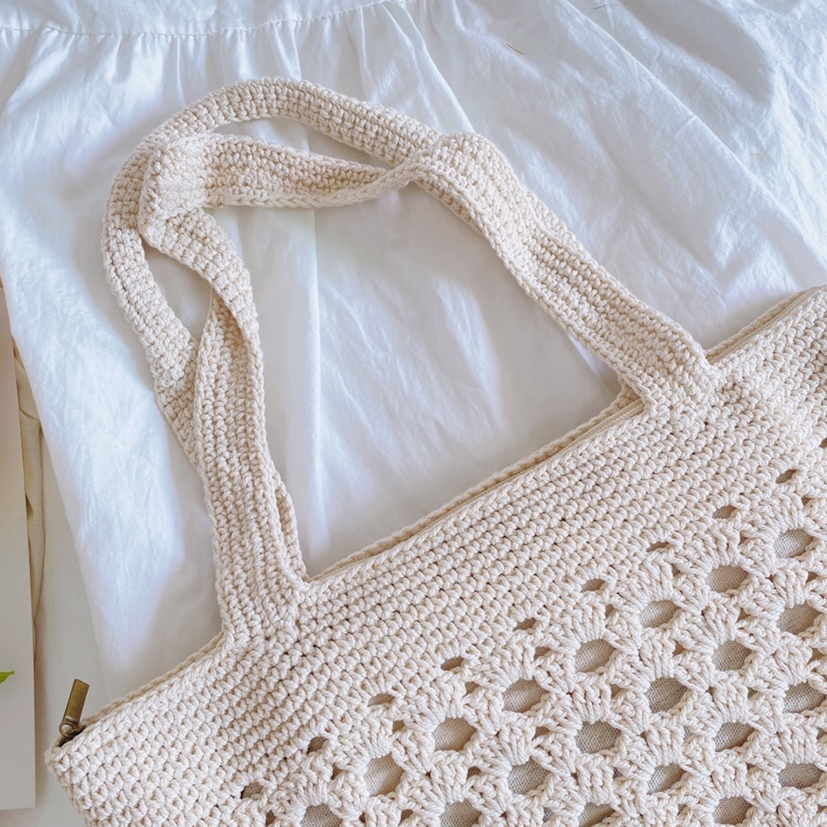 Women’s Retro Artsy Crochet Tote Bag for Boho Everyday Style & Gifts
