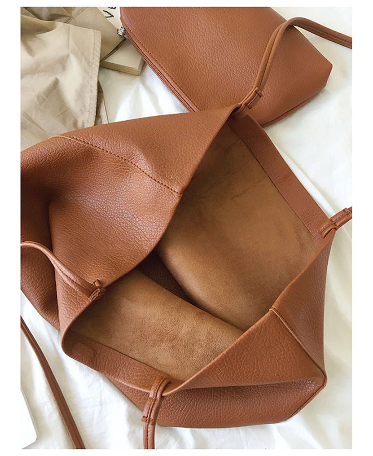 Women’s Large Carryall Tote In Soft Pebbled Leather for Everyday City Outfits