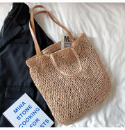 Women’s Minimalistic Straw Woven Tote Bag for Beach, Vacation & Summer Outfits