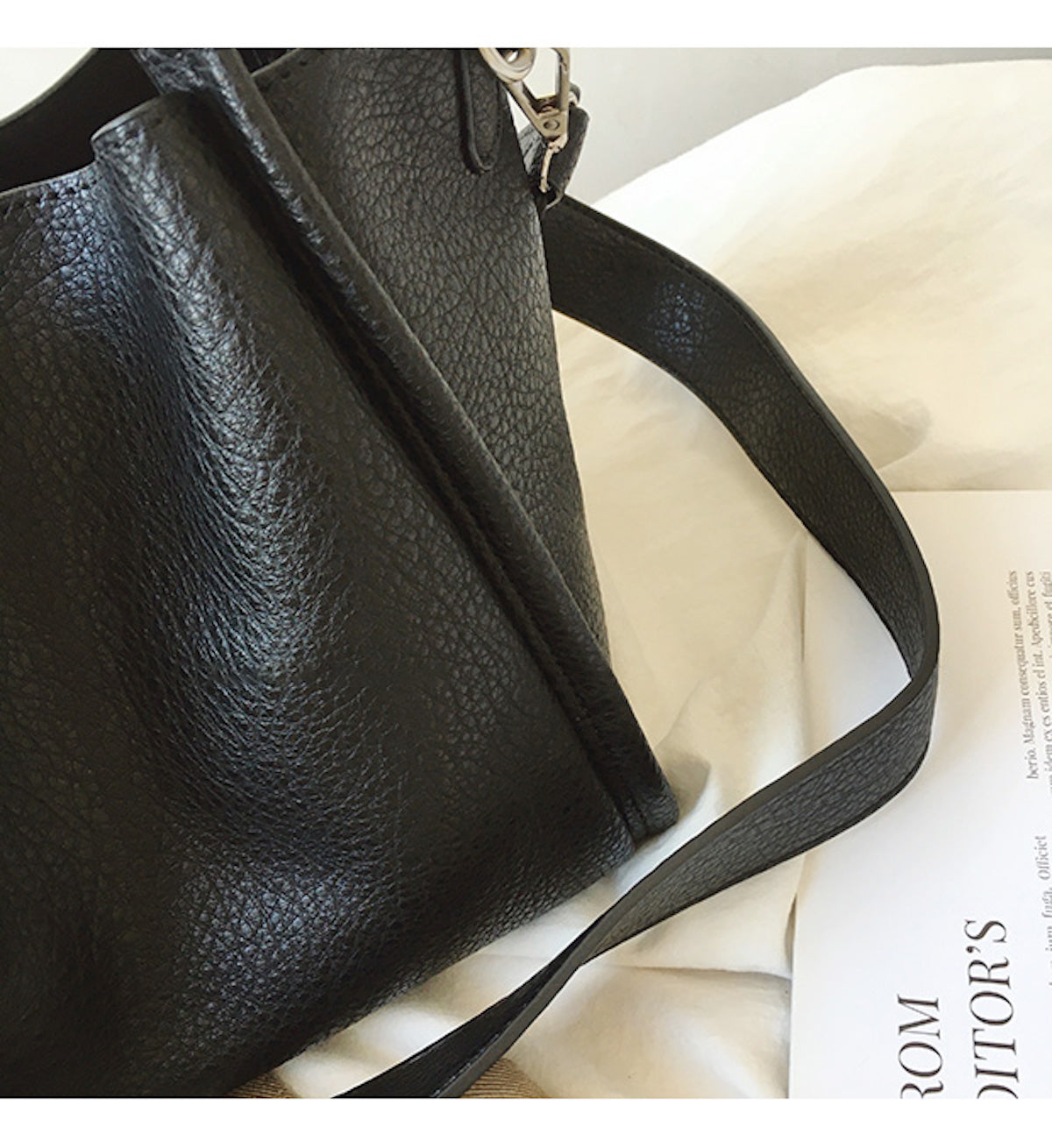 Women’s Ultra Soft Leather Bucket Bag for Everyday City Outfits