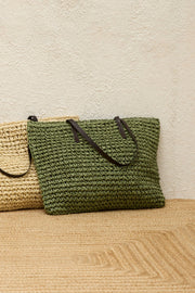 Green woven straw shoulder bag with faux leather strap and zip closure, view 4