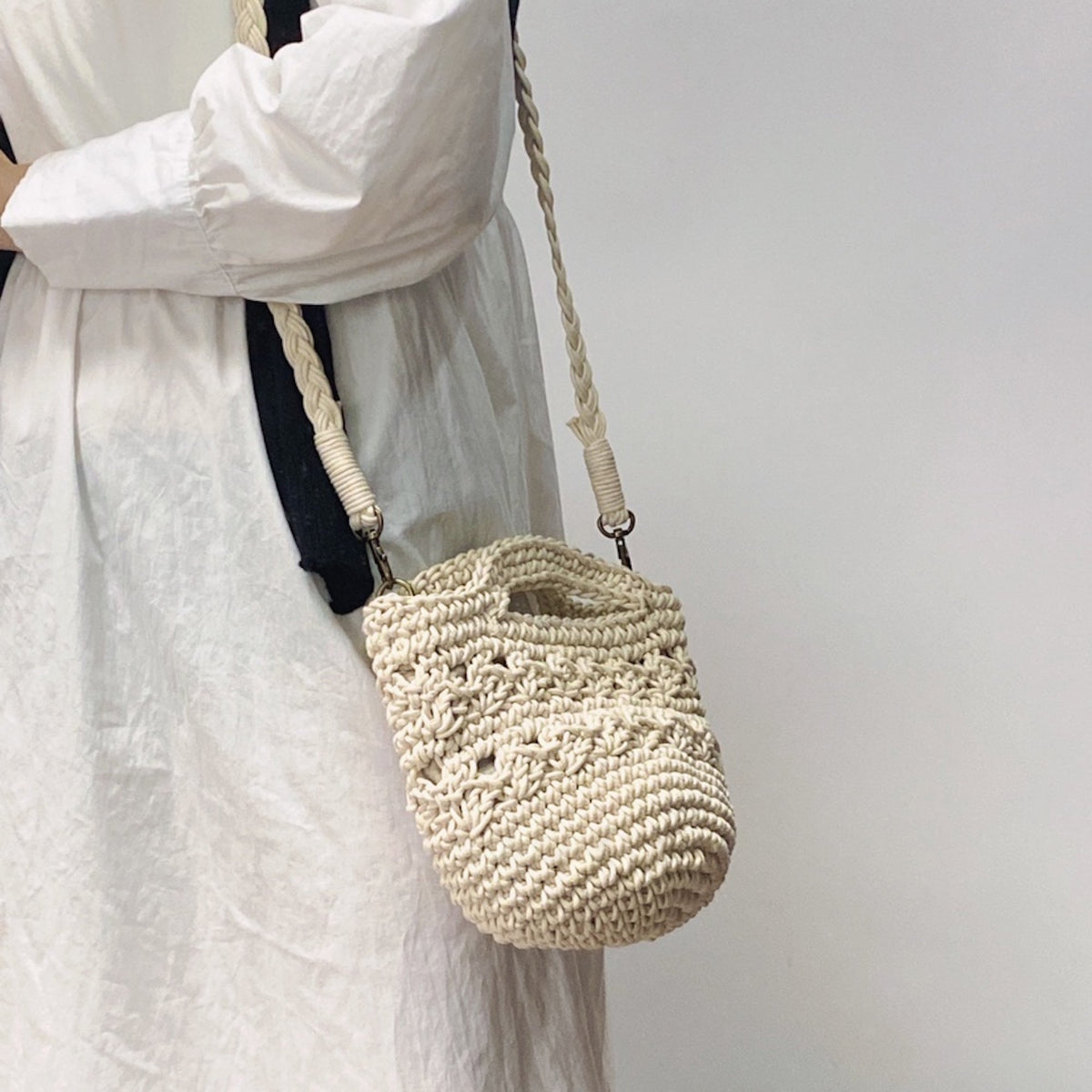 Women’s Retro Crochet Crossbody Bucket Bag for Boho Everyday Style & Gifts