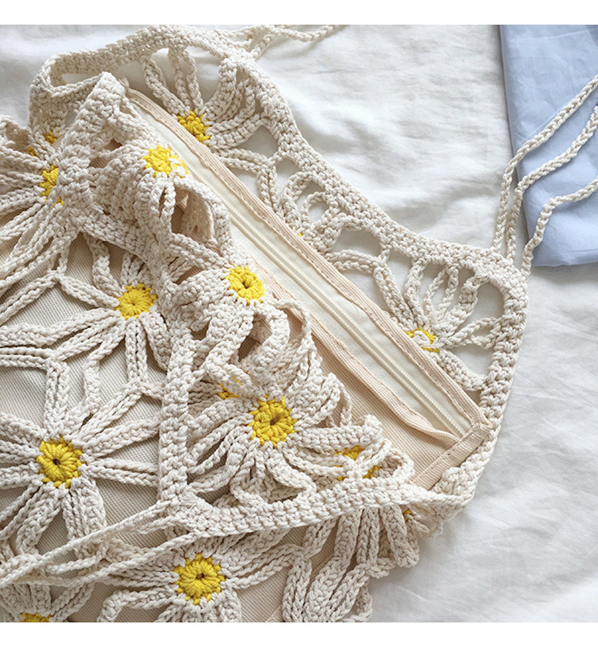 Women’s Retro Daisy Cotton Knitted Shoulder Bag for Boho Everyday Style & Gifts