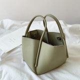 Women’s Soft Leather Bucket Bag for Everyday City Outfits