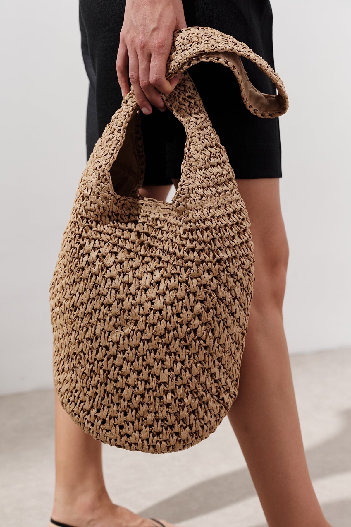 Natural braided straw shoulder bag with snap closure, view 3