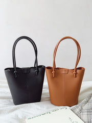 Women’s Chic Leather Bucket Bag Crossbody Bag for Everyday City Outfits