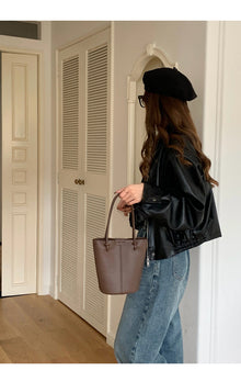 Elegante Damen-Leder-Beuteltasche Umhängetasche für alltägliche Stadt-Outfits