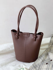 Women’s Chic Leather Bucket Bag Crossbody Bag for Everyday City Outfits