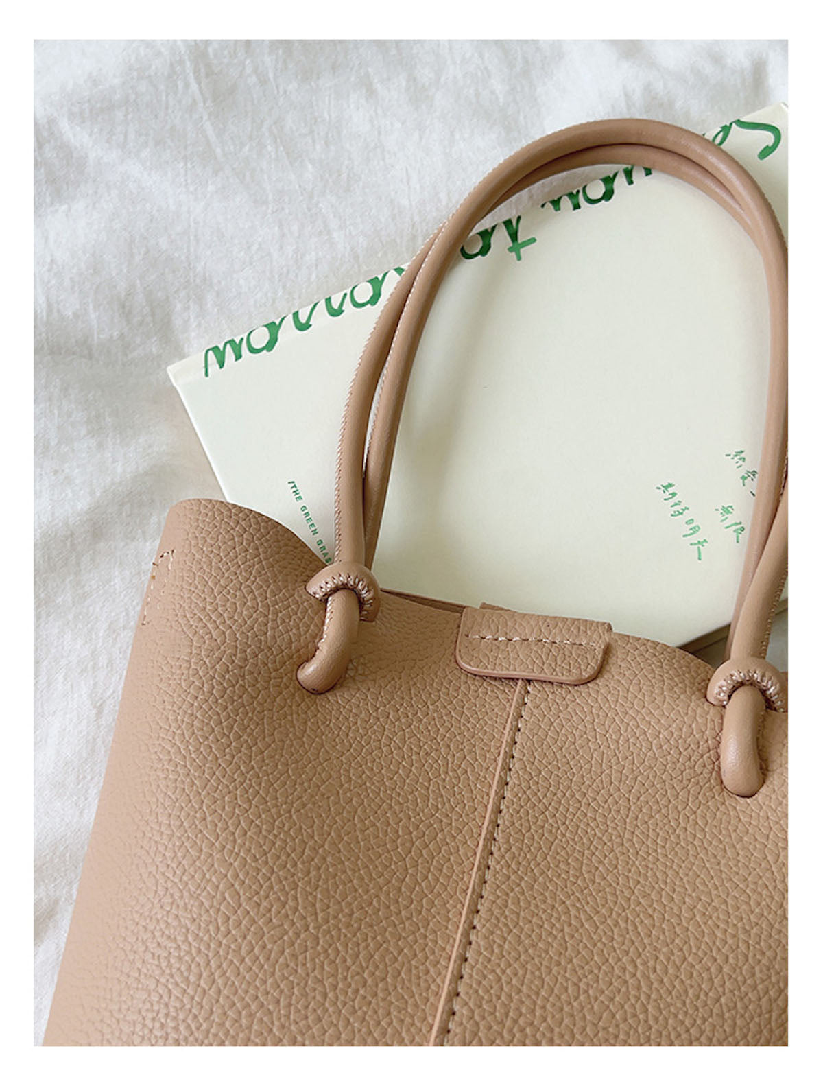 Women’s Chic Leather Bucket Bag Crossbody Bag for Everyday City Outfits
