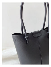 Women’s Chic Leather Bucket Bag Crossbody Bag for Everyday City Outfits