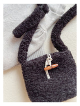 Women’s Faux Furry Crossbody Bag for Cozy Everyday Outfits