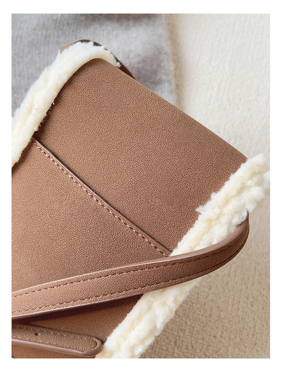 Women’s Faux Furry Crossbody Bag for Cozy Everyday Outfits