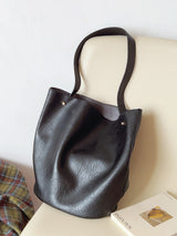 Women’s Chic Leather Bucket Bag for Everyday City Outfits