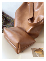 Women’s Chic Leather Bucket Bag for Everyday City Outfits