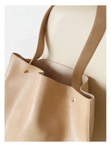 Women’s Chic Leather Bucket Bag for Everyday City Outfits