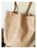 Women’s Chic Leather Bucket Bag for Everyday City Outfits