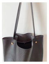 Women’s Chic Leather Bucket Bag for Everyday City Outfits