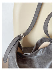 Women’s Retro Bucket Leather Bag for Everyday City Outfits