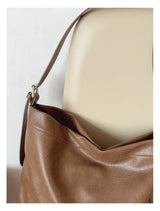 Women’s Retro Bucket Leather Bag for Everyday City Outfits