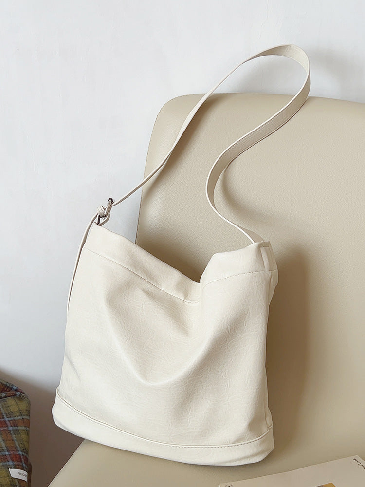 Women’s Retro Bucket Leather Bag for Everyday City Outfits