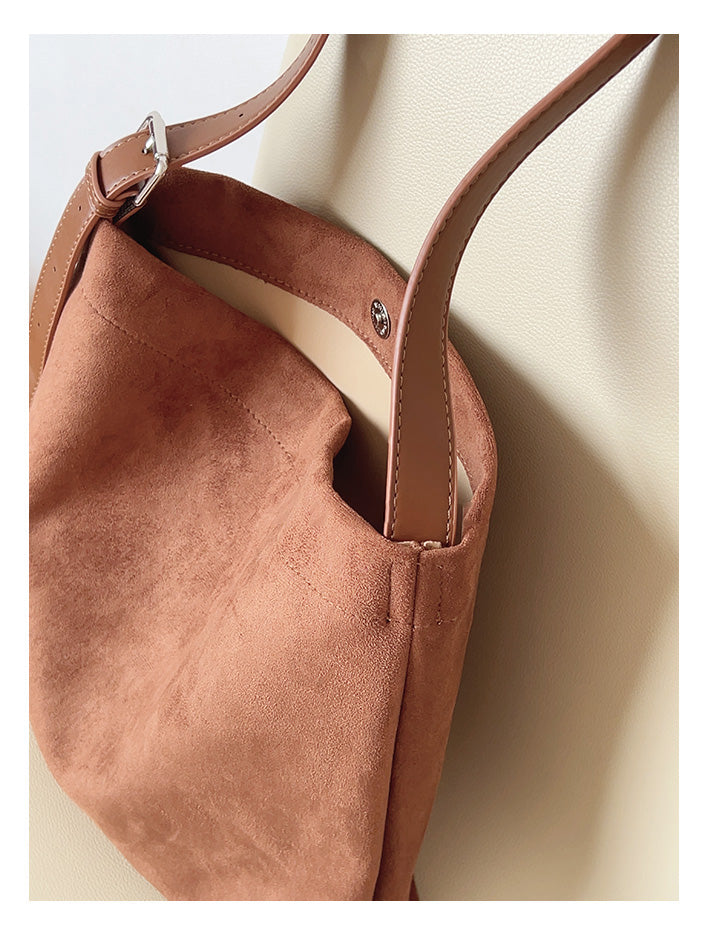 Women’s Soft Leather Soft Suede Shoulder Bag for Everyday City Outfits