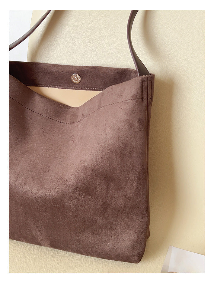 Women’s Soft Leather Soft Suede Shoulder Bag for Everyday City Outfits