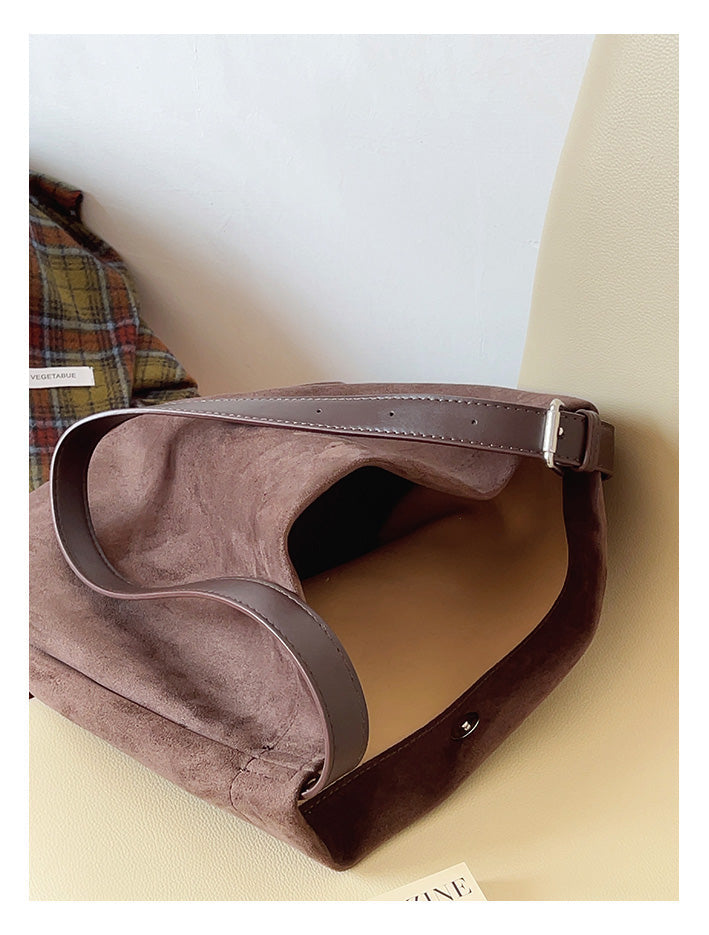 Women’s Soft Leather Soft Suede Shoulder Bag for Everyday City Outfits