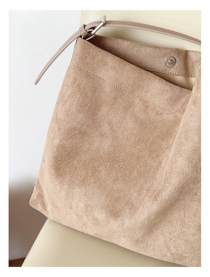 Women’s Soft Leather Soft Suede Shoulder Bag for Everyday City Outfits