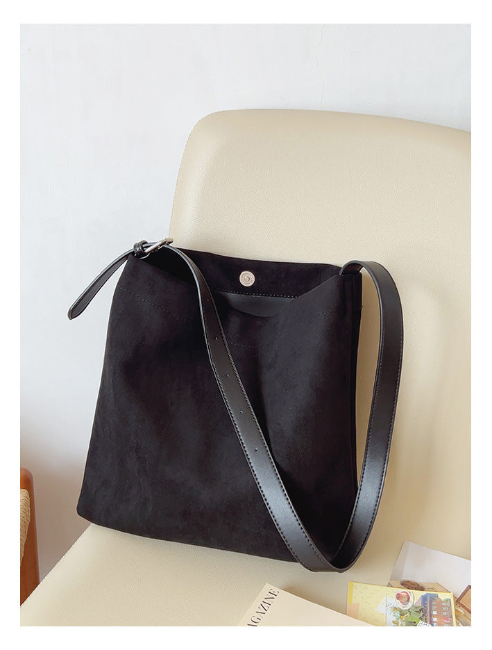 Women’s Soft Leather Soft Suede Shoulder Bag for Everyday City Outfits