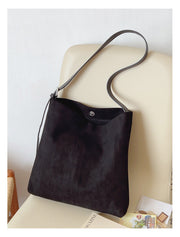 Women’s Soft Leather Soft Suede Shoulder Bag for Everyday City Outfits