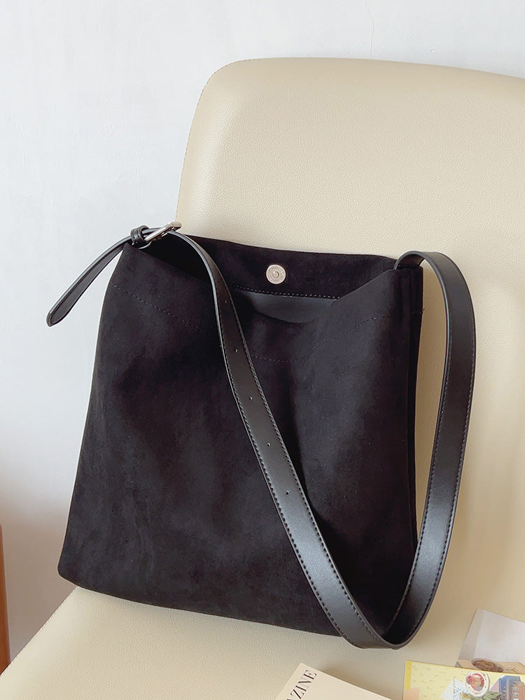 Women’s Soft Leather Soft Suede Shoulder Bag for Everyday City Outfits